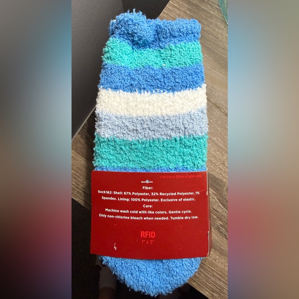 NWT Wondershop Toddler Shoe Size 6-9 Blue Crew Socks with Colorful Menorah - Picture 3 of 7